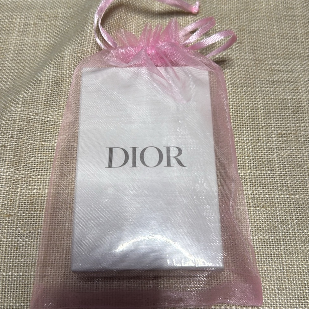 💔💔NOT AVAILABLE💔💔Dior Gift Bundle - Picture 5 of 7